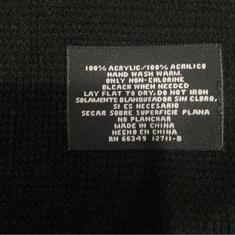 J. Ferrar Men’s Scarf fringe reversible‎ black & gray ONE SIZE New With Tags